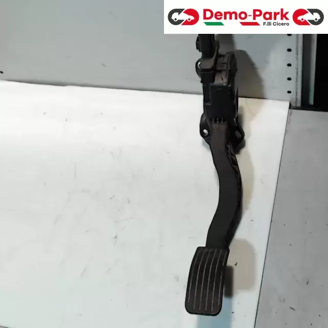 PEDALE ACCELLERATORE Peugeot 207 1.4 B 96 807 568 80-02 0