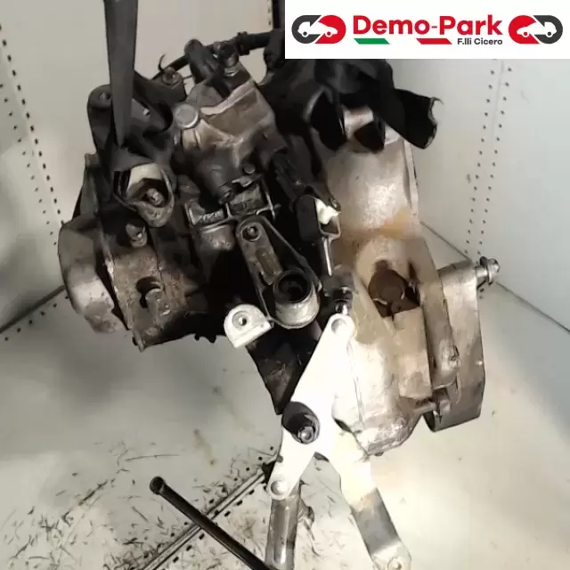 CAMBIO OPEL CORSA  Opel CORSA 1.3 MJ 12992510 3