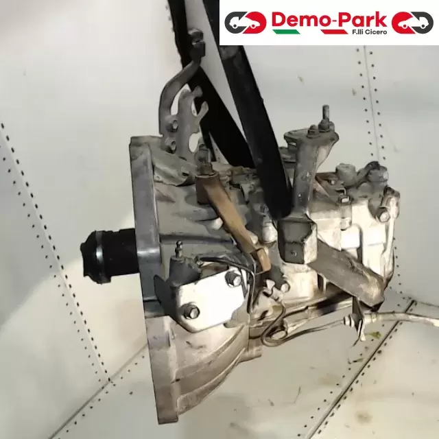 CAMBIO TOYOTA YARIS Toyota YARIS 51009050 1