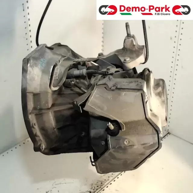 CAMBIO FORD FIESTA  Ford FIESTA 1.6 TDCI RF2N1R7F096AB 2