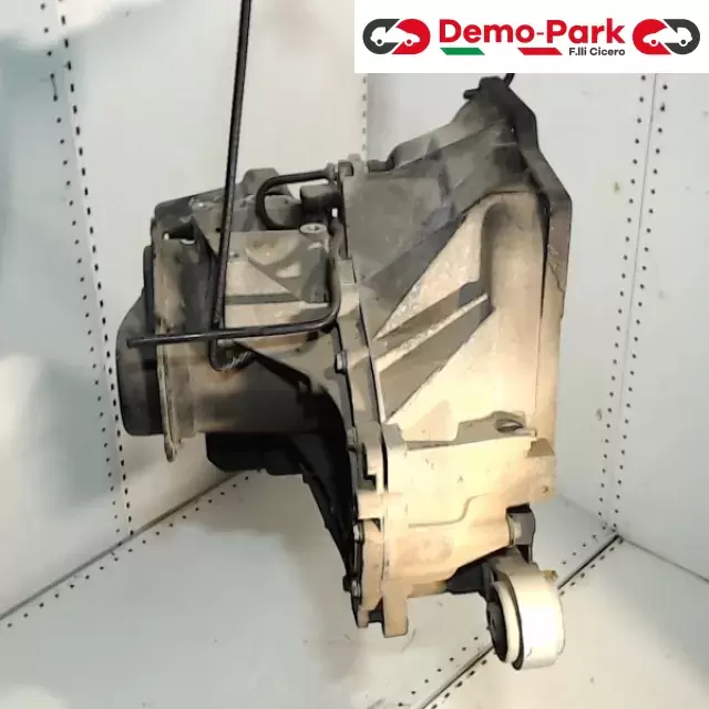CAMBIO FORD FIESTA 1.4 TDCI  Ford FIESTA 2N1R7F096AB 1