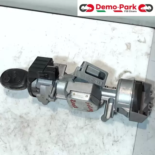 BLOCCASTERZO  Ford FOCUS 3M51-3F880-AC 0