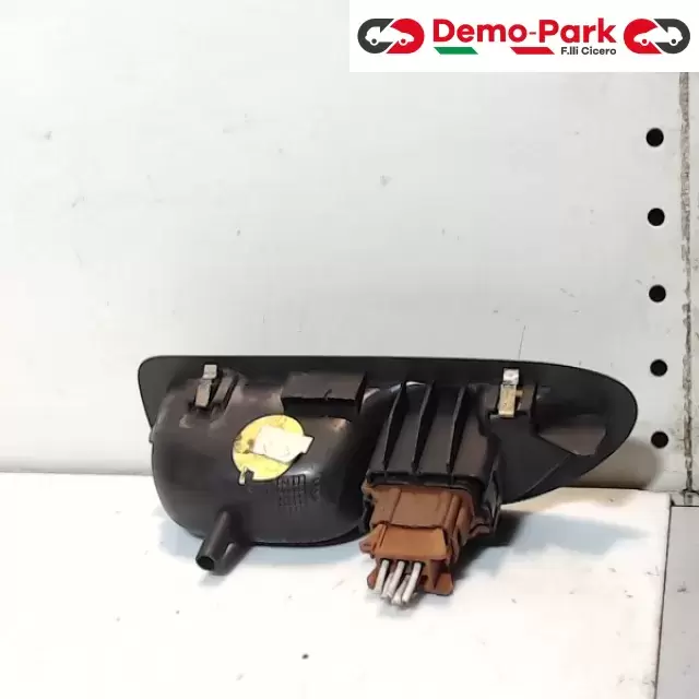 PULSANTE ALZACRISTALLI Renault LAGUNA 8200016014 1