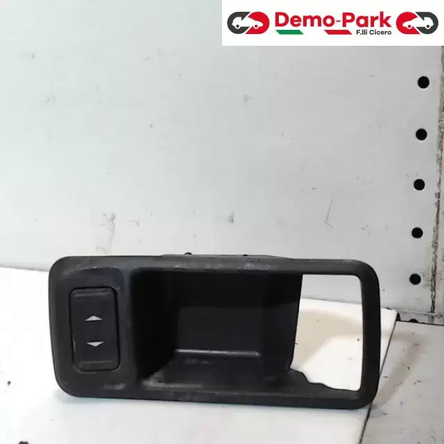 PULSANTIERA ALZAVETRO ANT DX Ford FOCUS  0