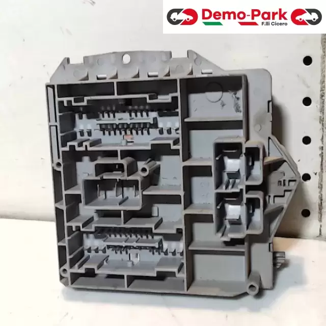 BODY COMPUTER  Fiat PUNTO II SERIE 1.3 MULTIJET 46835603 1.8HGT/DS 1