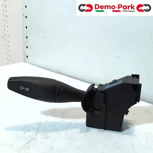 COMANDO FRECCE Ford FIESTA  1.4 TDCI 1S7T 13335 AE 0