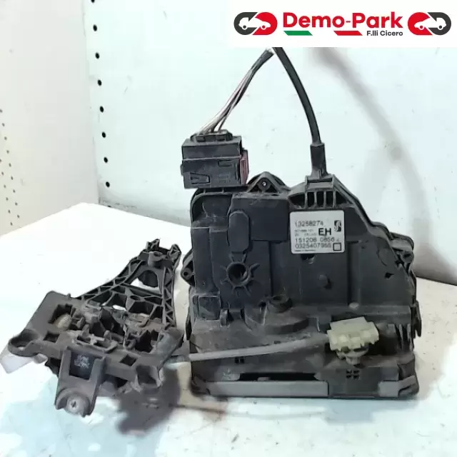 SERRATURA ANT DX Opel CORSA D 1.3 CDTI ENJOY 3P 13258274 1