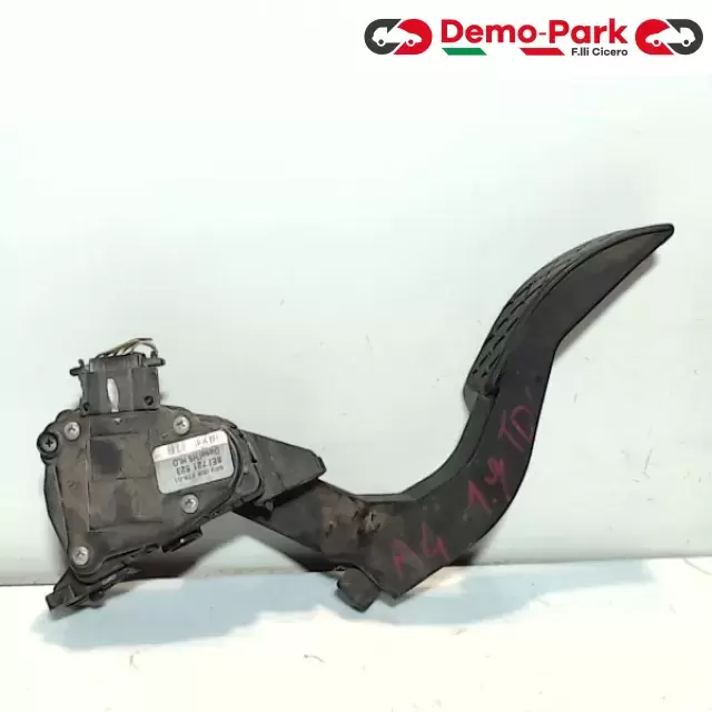 PEDALE ACCELLERATORE Audi A4 1.9 TDI 6PV 008 376 -01 1