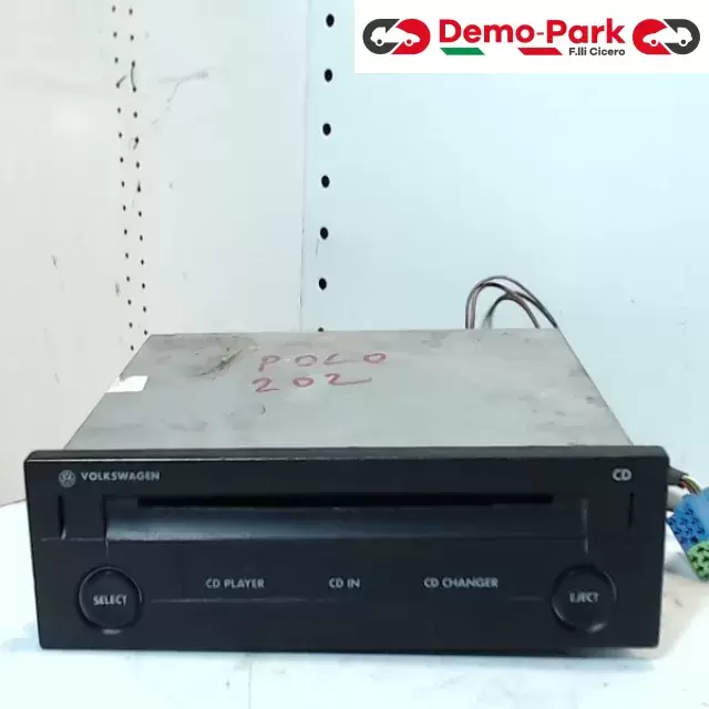AUTORADIO CD PLAYER  Volkswagen POLO 9N FA011730A 0