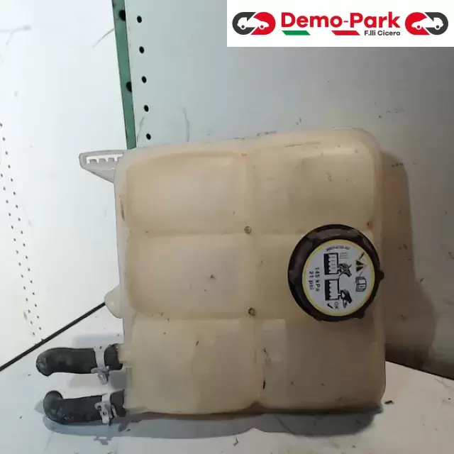 VASCHETTA RADIATORE FOCUS VOLVO C30 MAZDA 3 Ford FOCUS - 1.6 tdci 3M5H-8K218-D2L4A 0