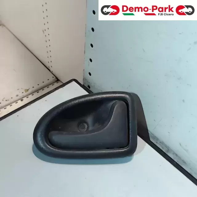 MANIGLIA INTERNA ANT. DX CLIO SCENIC Renault CLIO II SERIE  0