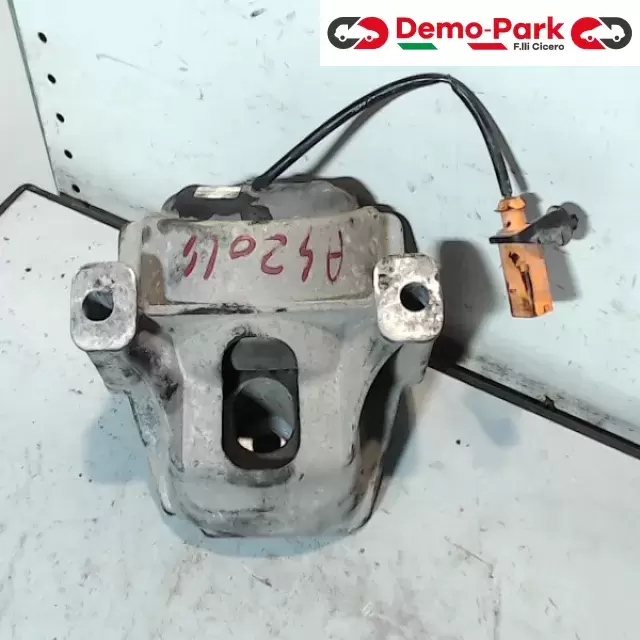 SUPPORTO MOTORE SX Audi A4 2.0 TDI AUTOMATIC 8R0 199 381  0