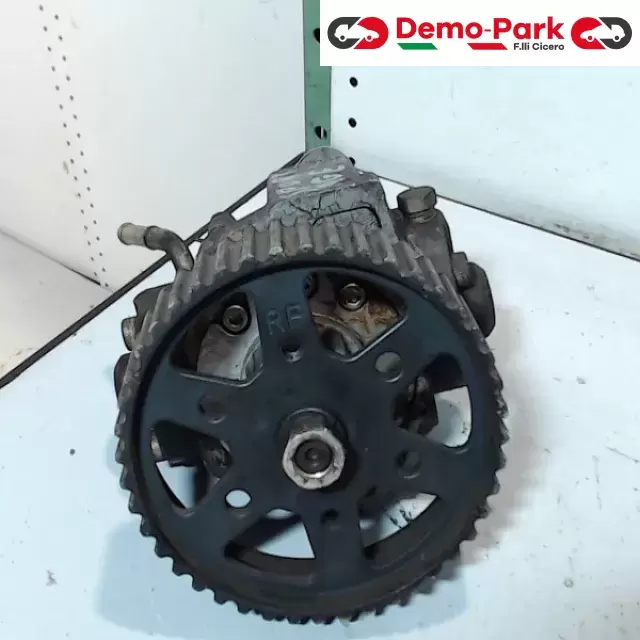 POMPA INIEZIONE CARBURANTE  Mazda MAZDA 6 2.0 DIESEL DENSO RF5C 13 800 3