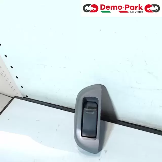 PULSANTE ALZACRISTALLI ANT DX AYGO-C1-107 Peugeot 107 74231-0H010 0