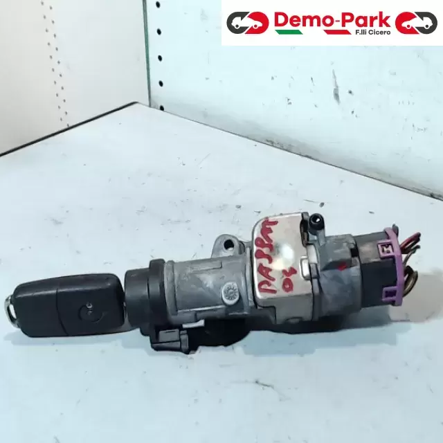 BLOCCASTERZO  Volkswagen PASSAT 1.9 TDI 4B0 905 851 G HF2  1