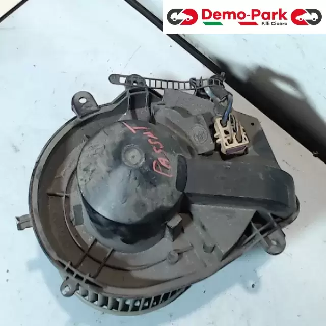 VENTOLA ABITACOLO  Volkswagen PASSAT - 1.9 TDI 8D1820021 0