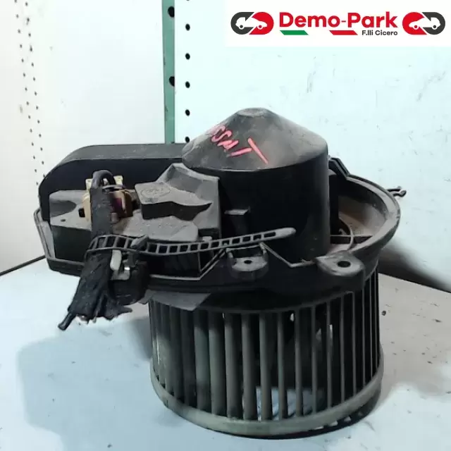 VENTOLA ABITACOLO  Volkswagen PASSAT - 1.9 TDI 8D1820021 2