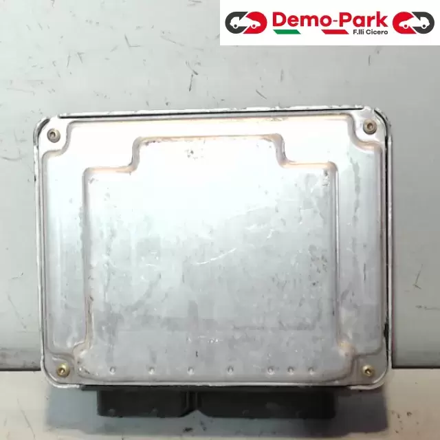 CENTRALINA MOTORE Audi A4 2.5 TDI 8E0 907 401 C 1