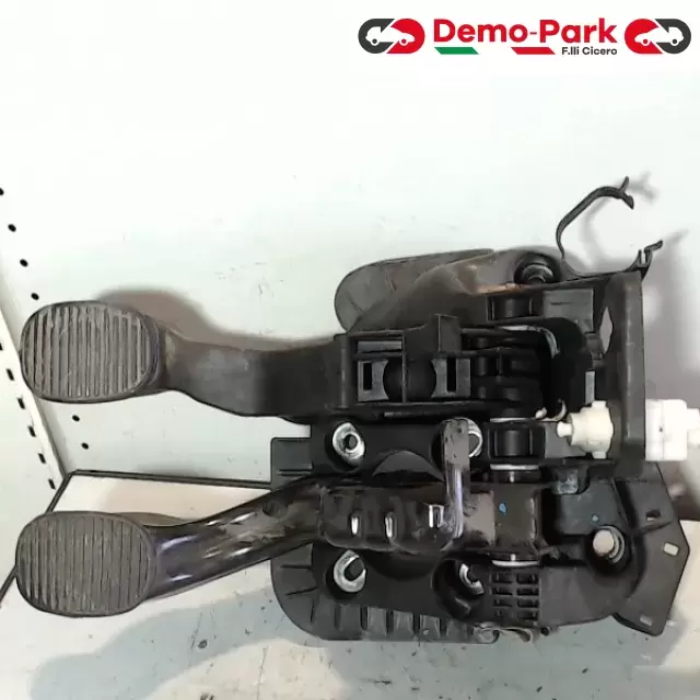 PEDALE FRENO + FRIZIONE  Lancia YPSILON 1.2 2583500098 2