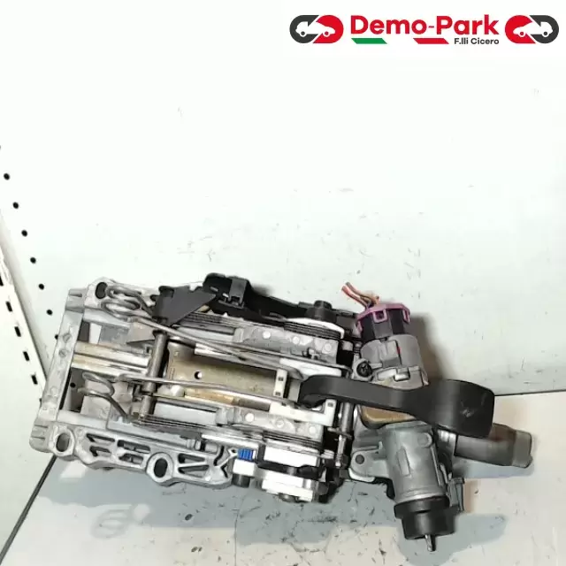 PIANTONE STERZO Audi A2 1.4 TDI 8Z0971824J 1