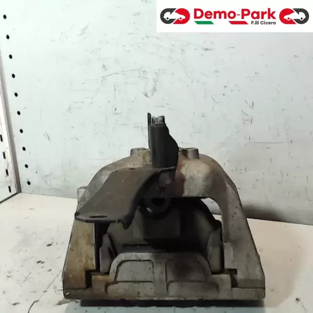 SUPPORTO MOTORE  Volkswagen GOLF 4 1.9 HL3-15M10 2