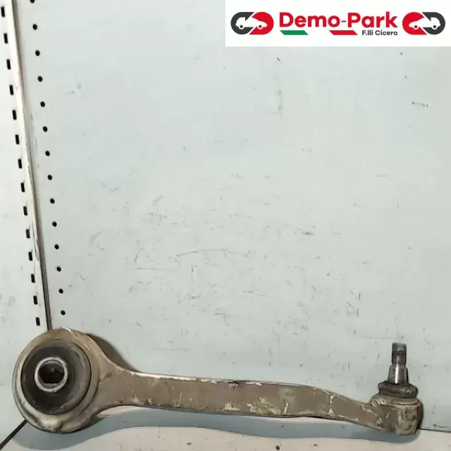 BRACCIO SUPERIORE DX Mercedes-benz CLASSE C COUPE' - 200  0