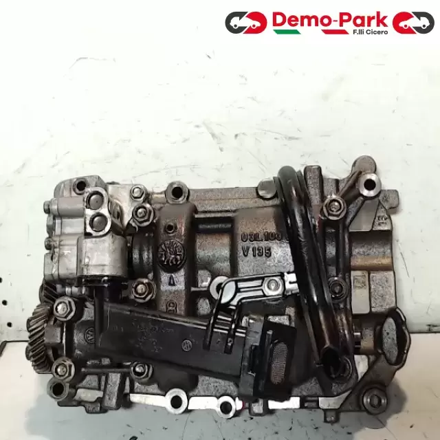 POMPA OLIO Audi A4 2.0 TDI 140 CV 03L 103 537 0