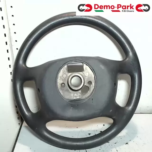 VOLANTE Audi A4 8E0 000 124 1