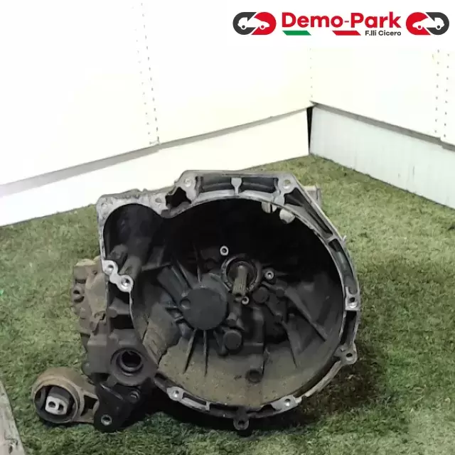 CAMBIO  Ford FIESTA 1.4 TDCI 2N1R7F096AB 1