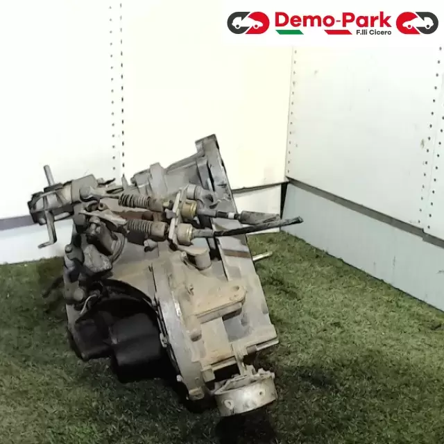 CAMBIO Fiat PUNTO III 1.9 MJET C605  9980819690 3