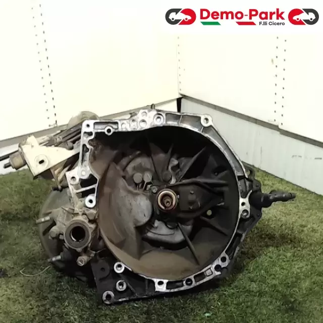 CAMBIO 307-308-C4 CitroЁn C4 1.6 HDI 90CV 20DM75 (053523 B) 1