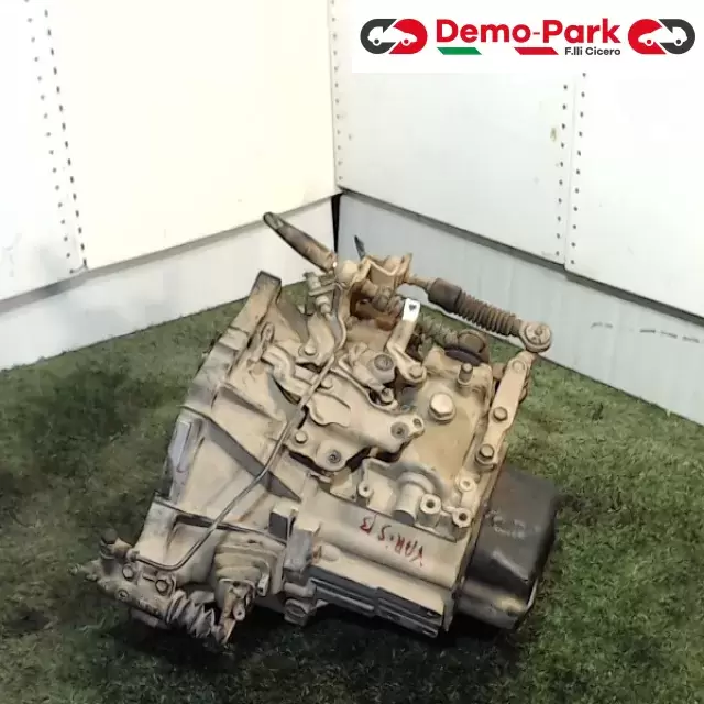 CAMBIO  Toyota YARIS (y 11219173) 3