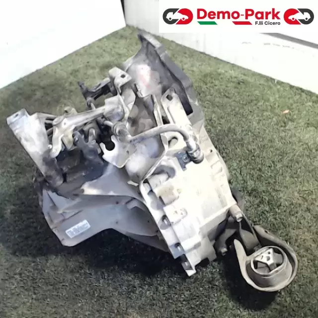 CAMBIO  Mazda 3 - 1.6 HDI 3M5R 7002 YF 2