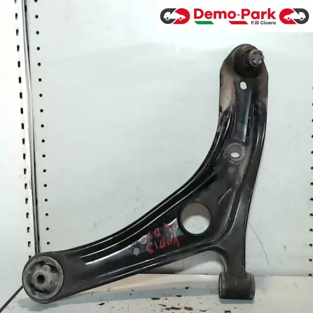 BRACCIO OSCILLANTE SX Toyota YARIS 1.4 D4D  1