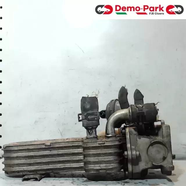 SCAMBIATORE DI CALORE  VW - AUDI - SEAT - SKODA Volkswagen GOLF V 2.0 TDI 03G 131 513 J 1