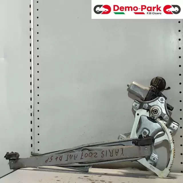 ALZAVETRO ANT. DX 5P  Toyota YARIS II SERIE 1.4 D4D 85710-0D100 1