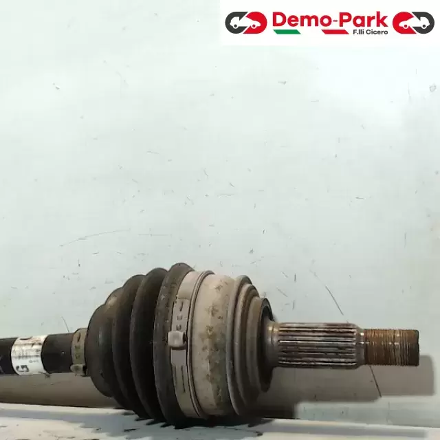 SEMIASSE SX Toyota YARIS 1.4 D4D II SERIE 8250130595010 1