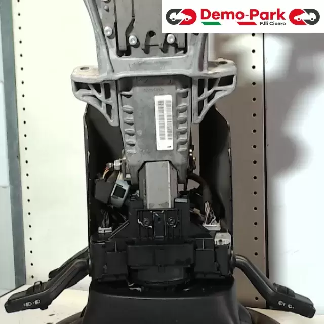 PIANTONE STERZO  Ford FOCUS C - MAX 1.6 TDCI 4M51 - 3C529 - AE  4M5T13N064-HH 3