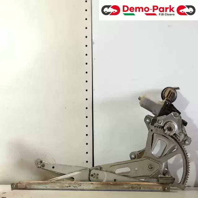 ALZAVETRO ANT. DX  Toyota YARIS II SERIE 85710-35180 1