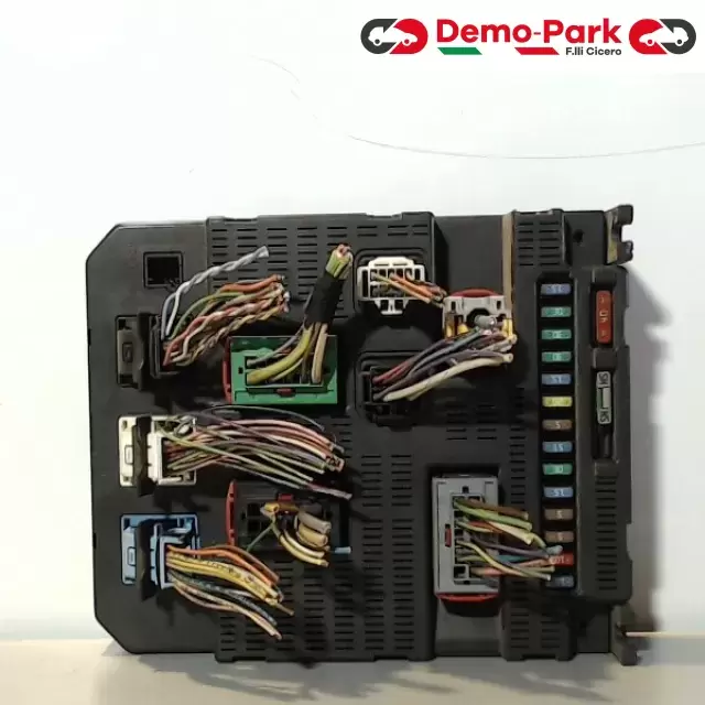 BODY COMPUTER  Peugeot 308 - 1.6 HDI 96 637 981 80 0
