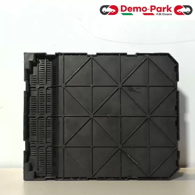 BODY COMPUTER  Peugeot 308 - 1.6 HDI 96 637 981 80 1