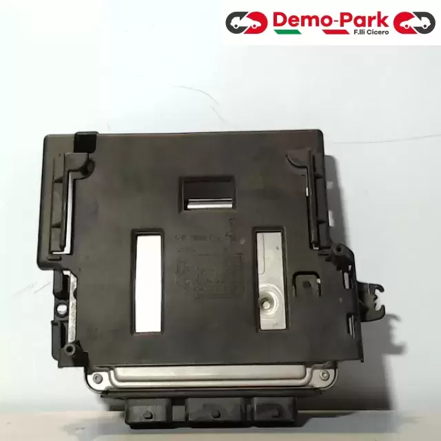 CENTRALINA MOTORE  Peugeot 407 - 1.6 HDI 0281013332  9664257580 1