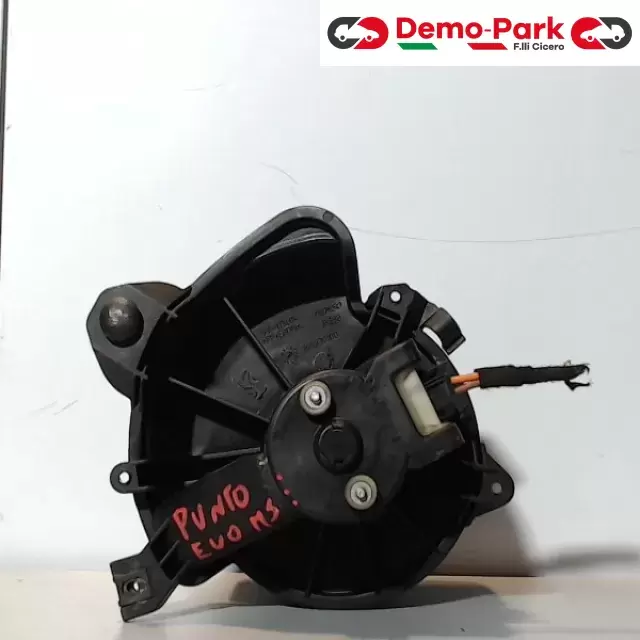 VENTOLA ABITACOLO GRANDE PUNTO - EVO - CORSA D  Fiat GRANDE PUNTO EVO 199 164230100 0
