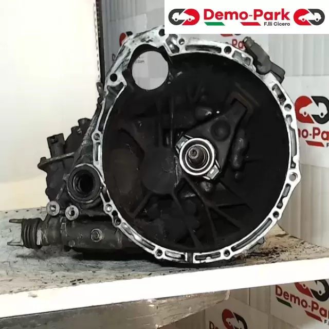 CAMBIO NISSAN ALMERA TINO 2.2 TD V10 2Y030 Nissan ALMERA - 2.2 TD 2Y030 0