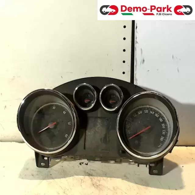 QUADRO STRUMENTI OPEL ASTRA  Opel ASTRA 2.0 CDTI  1