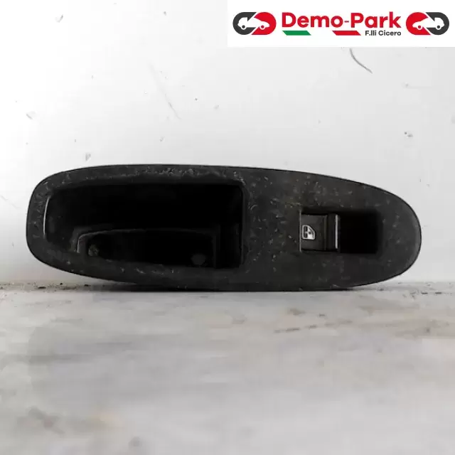 PULSANTIERA ANT. DX ALZAVETRO 159 Alfa Romeo 159 - 1.9 Mjet  0