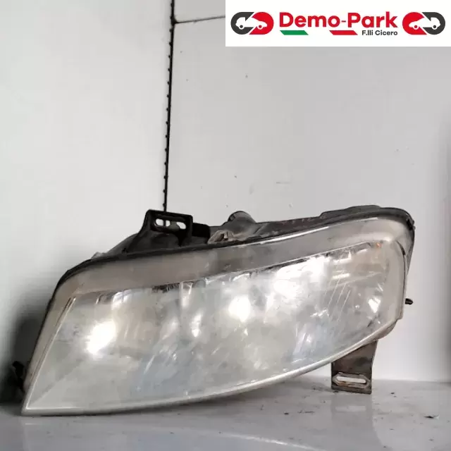 FARO SX Fiat STILO  0