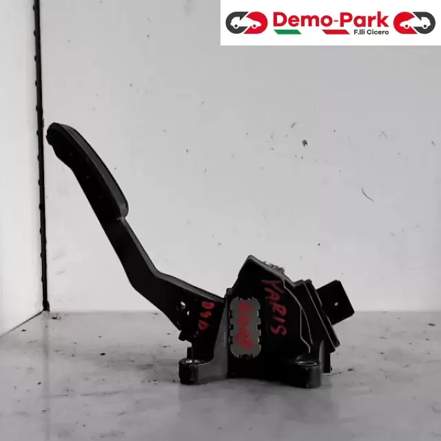 PEDALE ACCELERATORE TOYOTA YARIS Toyota YARIS - 1.4 D4D 781100D030 0