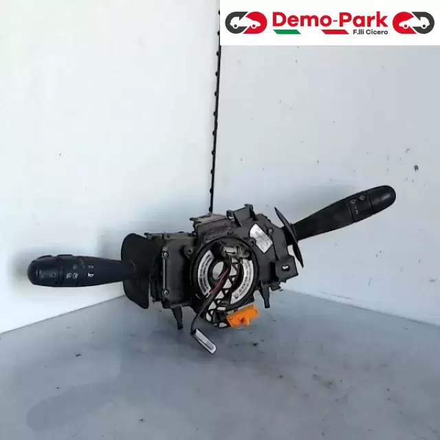 CAMBIO LUCE RENAULT KANGOO Renault KANGOO - 1.5 DCI  0