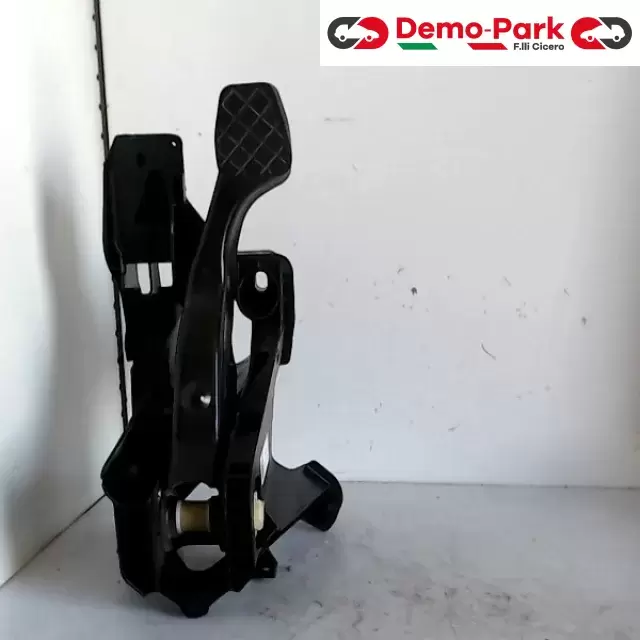 PEDALE FRENO VOLKSWAGEN GOLF 7 Volkswagen GOLF 7 1.6 TDI 5Q1721058AM 0